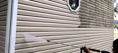 Exterior house vinyl siding cleaning services for all types of house vinyl sidings.